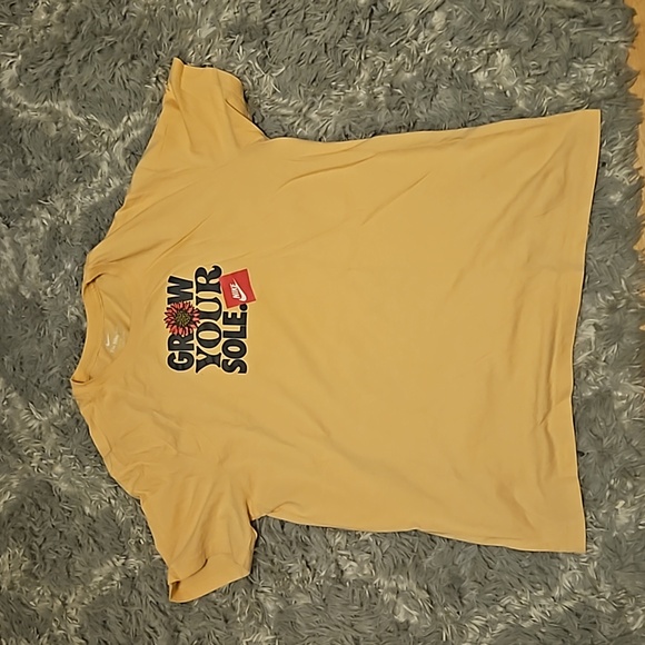 Nike Other - Nike Tshirt mens Large